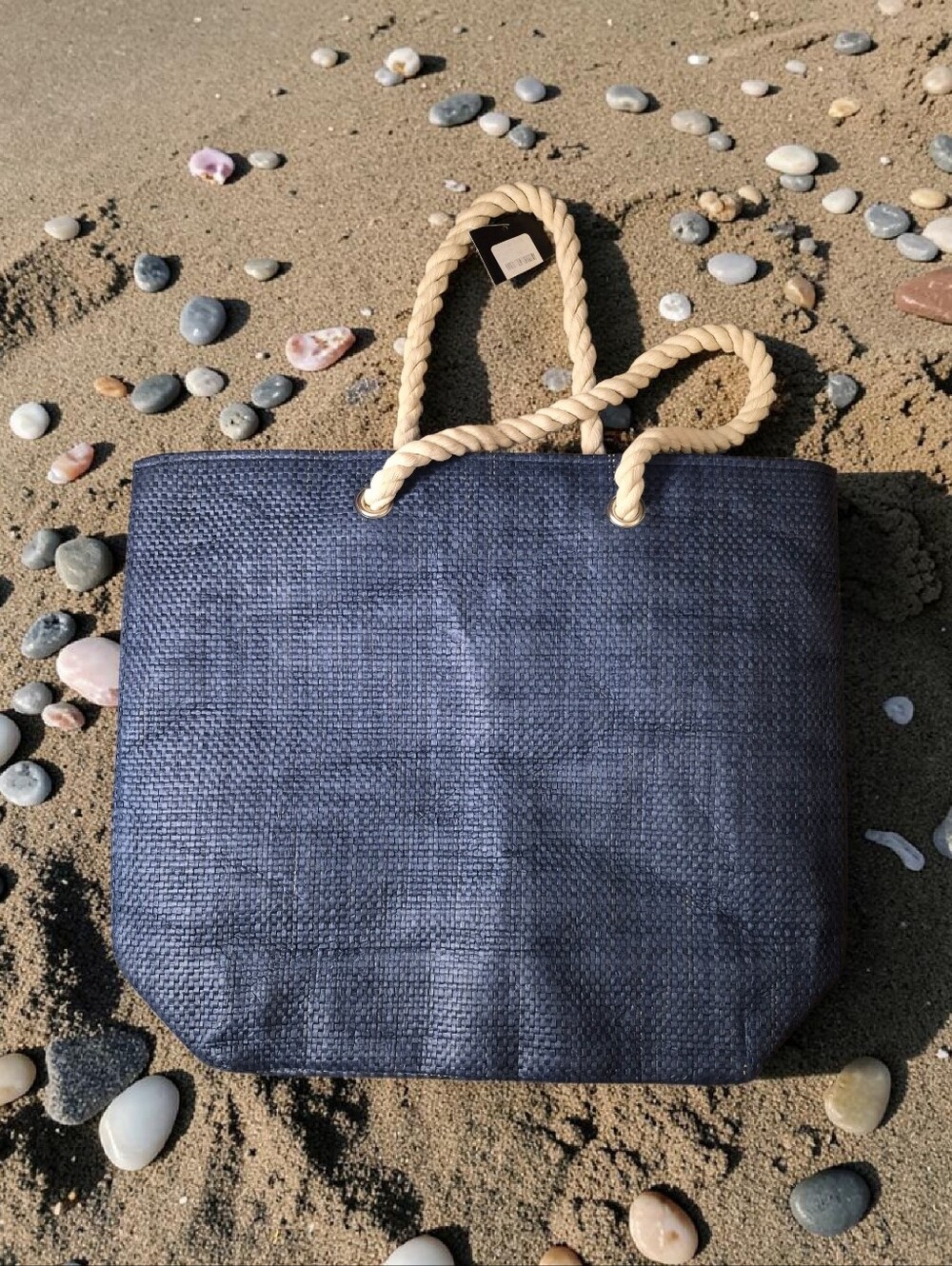 Area 'NAMASTAY AT THE BEACH' Sequin Tote - Picture 2 of 4